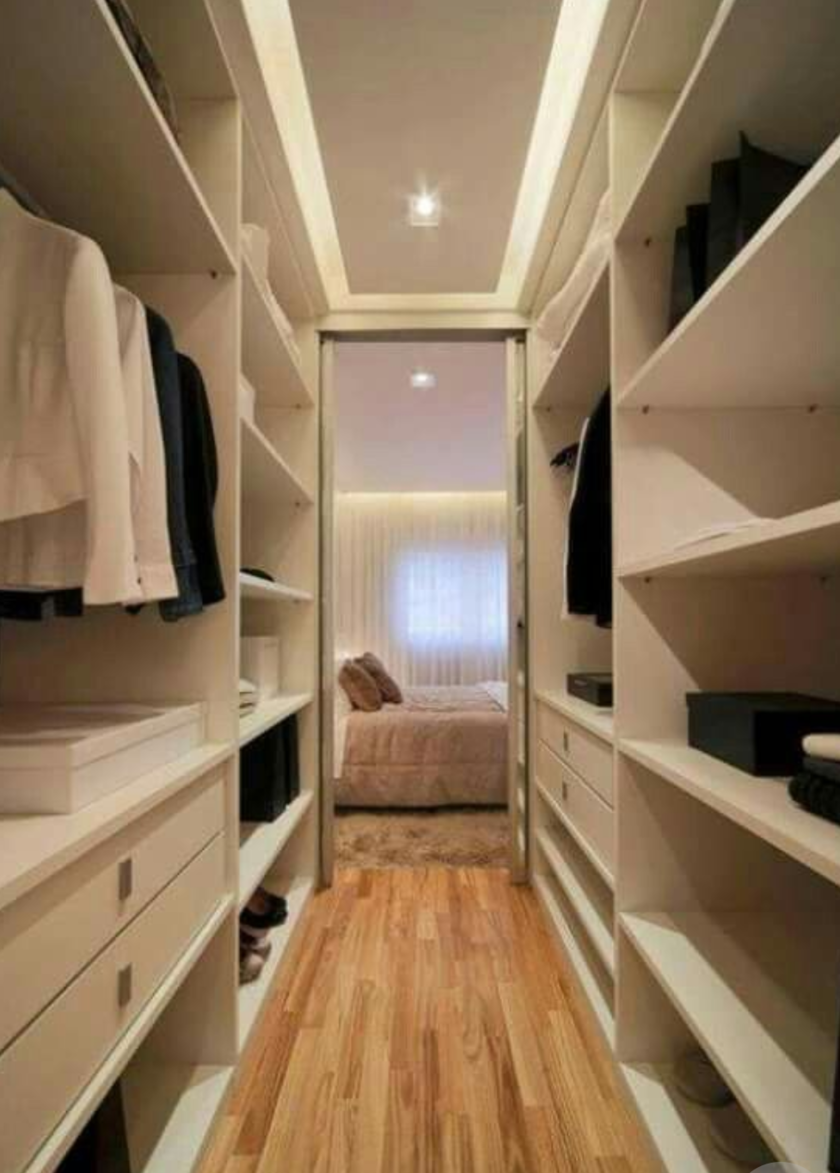 П-образная гардеробная комната в спальню Туапсе