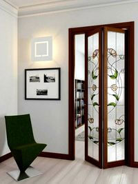 Двери гармошка с витражным декором Туапсе